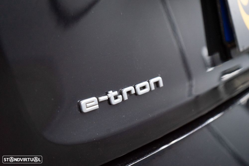 Audi e-tron 50 quattro S line - 18
