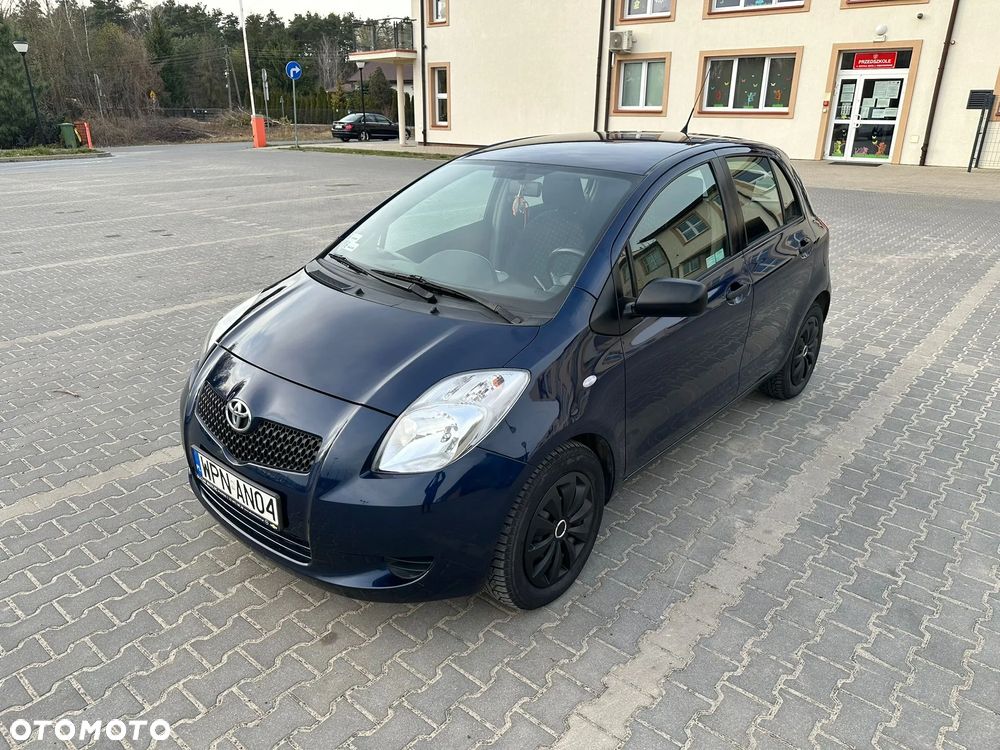 Toyota Yaris 1.3 Luna A/C - 14