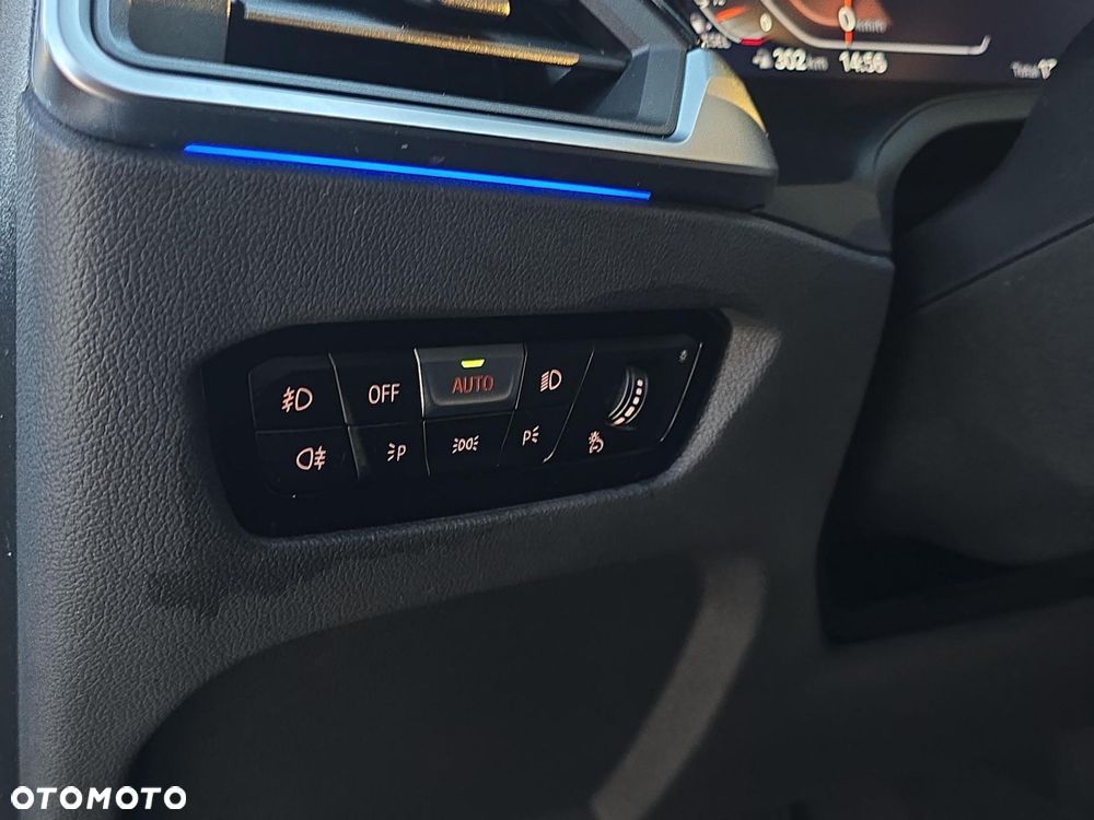 BMW Seria 3 320d - 15