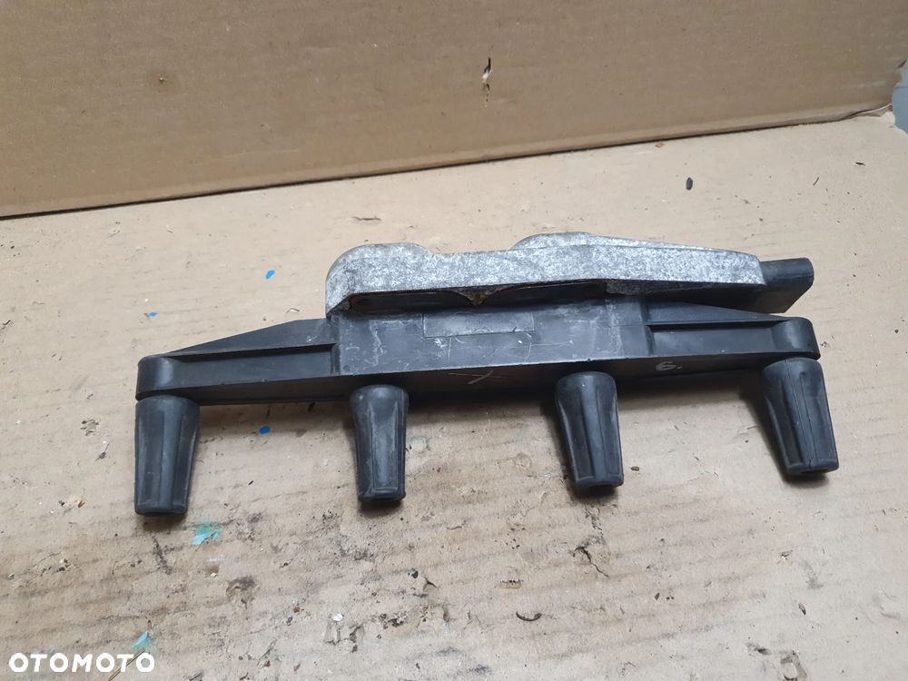 Skoda Fabia 1.4 MPI CEWKA ZAPŁONOWA 047905104A - 3