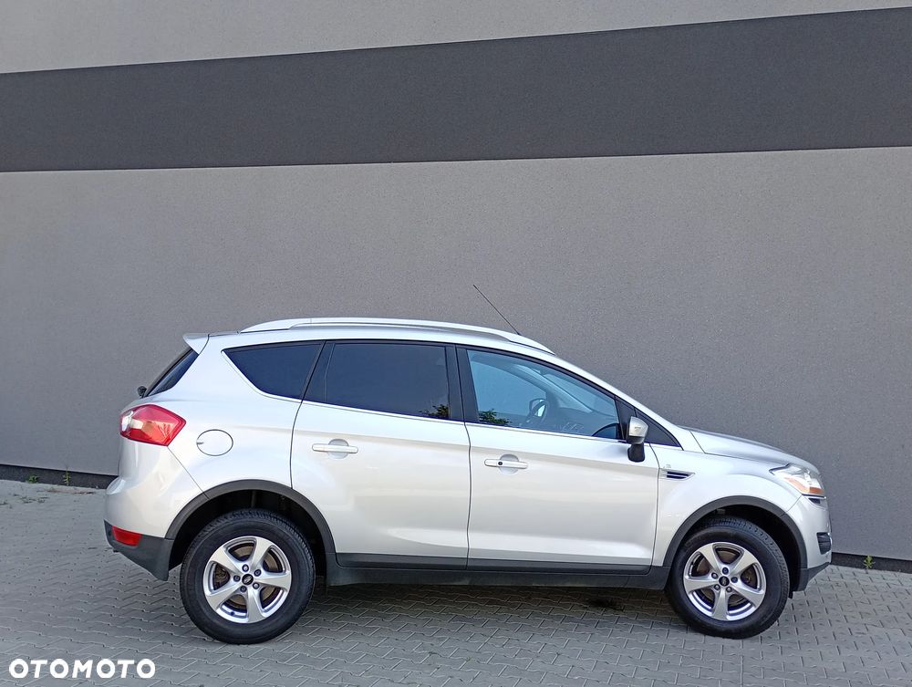 Ford Kuga - 11