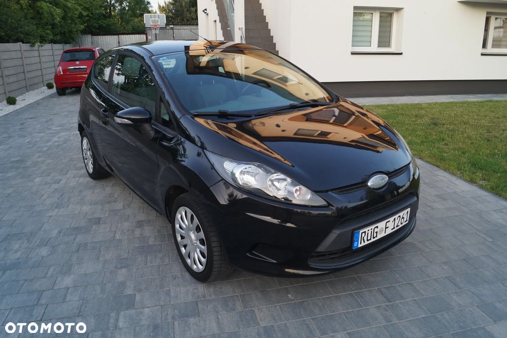 Ford Fiesta 1.25 Champions Edition - 4