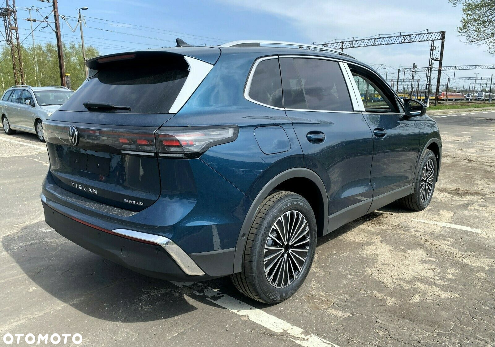 Volkswagen Tiguan - 3