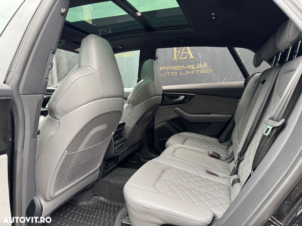 Audi Q8 SUV TFSI e quattro 290 kW tiptronic S line business - 11