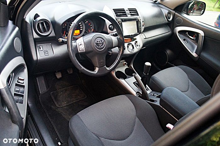 Toyota RAV4 2.0 4x4 Sol - 4