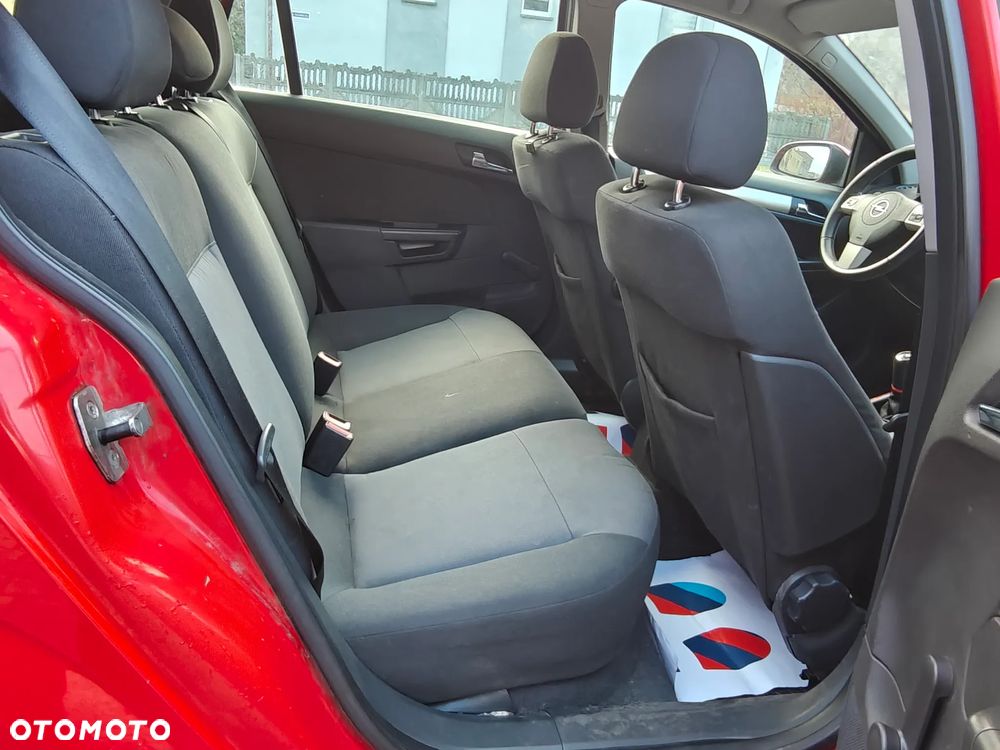 Opel Astra 1.9 CDTI DPF Cosmo - 18