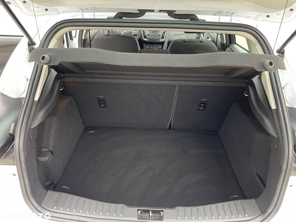 Ford Focus 1.0 EcoBoost Start-Stopp-System TREND - 16