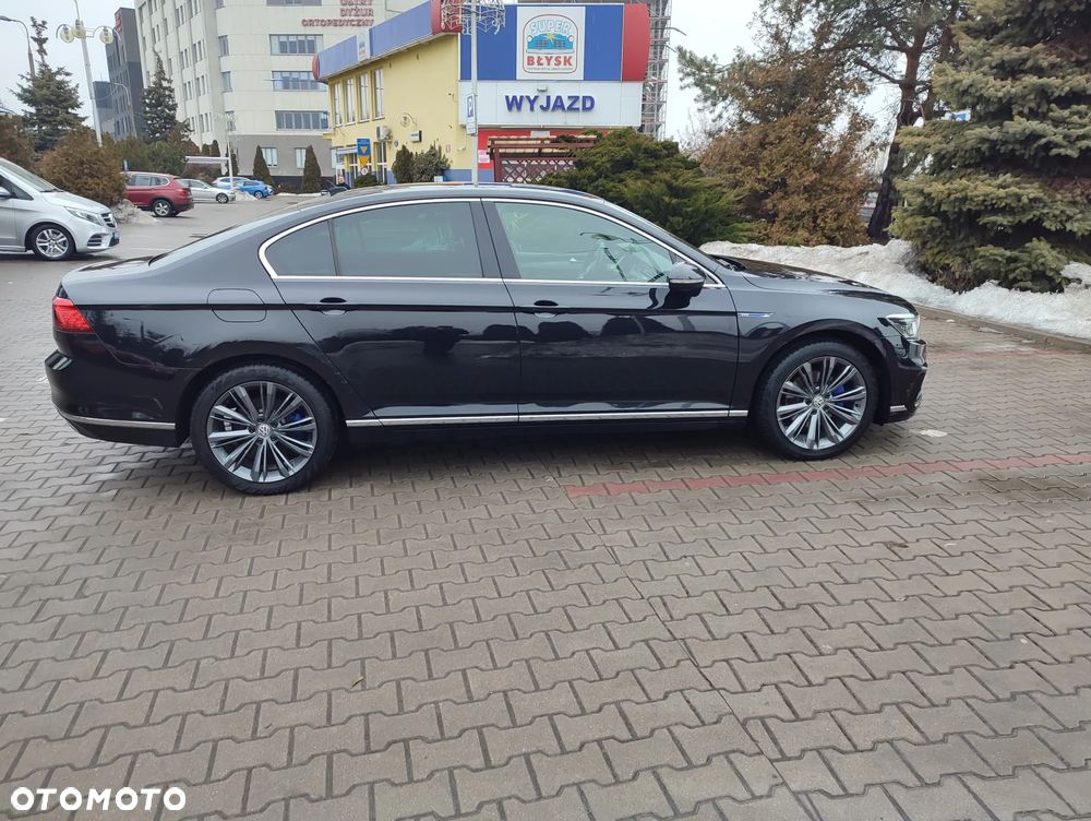 Volkswagen Passat - 2
