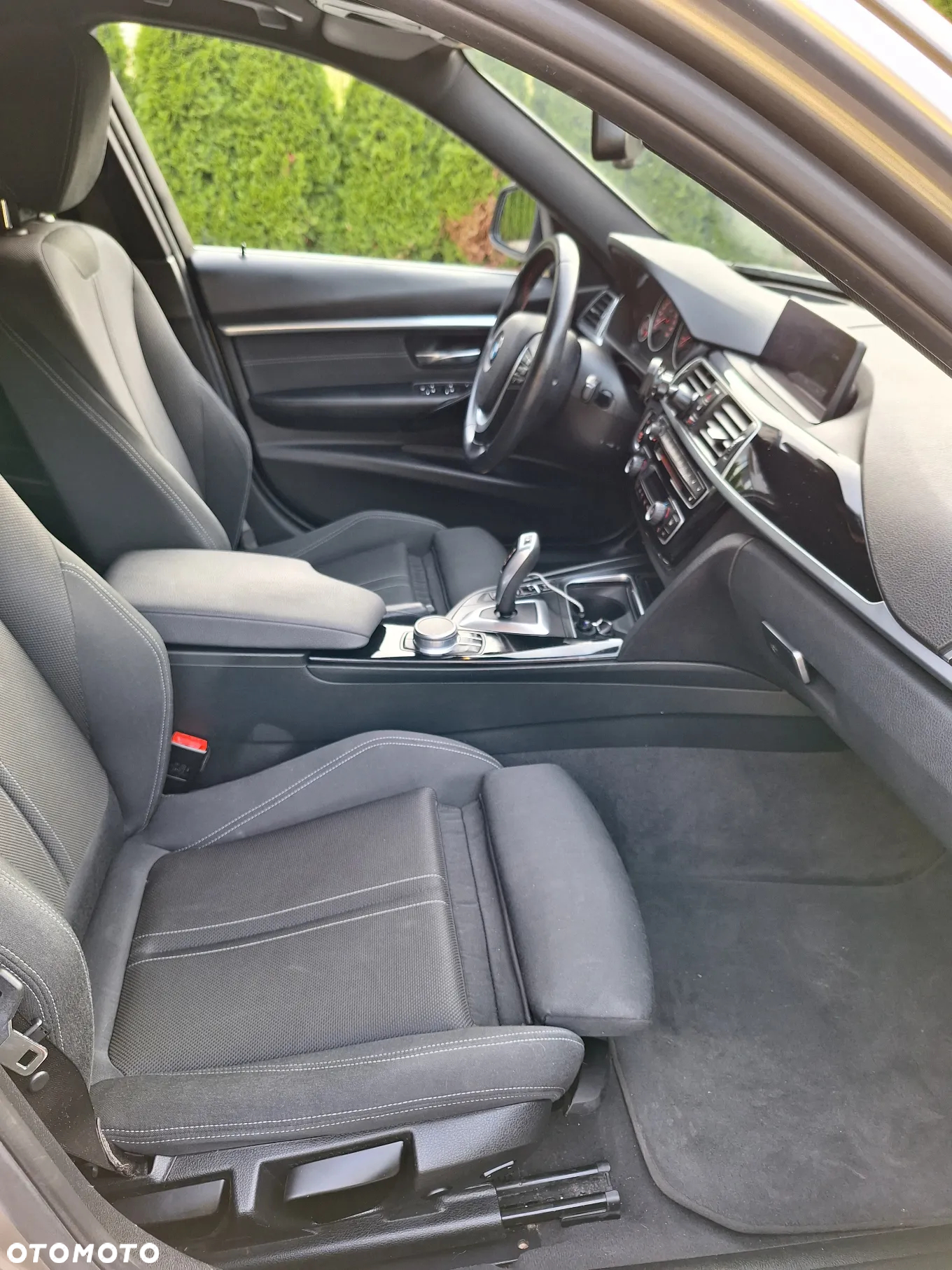 BMW Seria 3 320d Touring xDrive Sport Line - 17