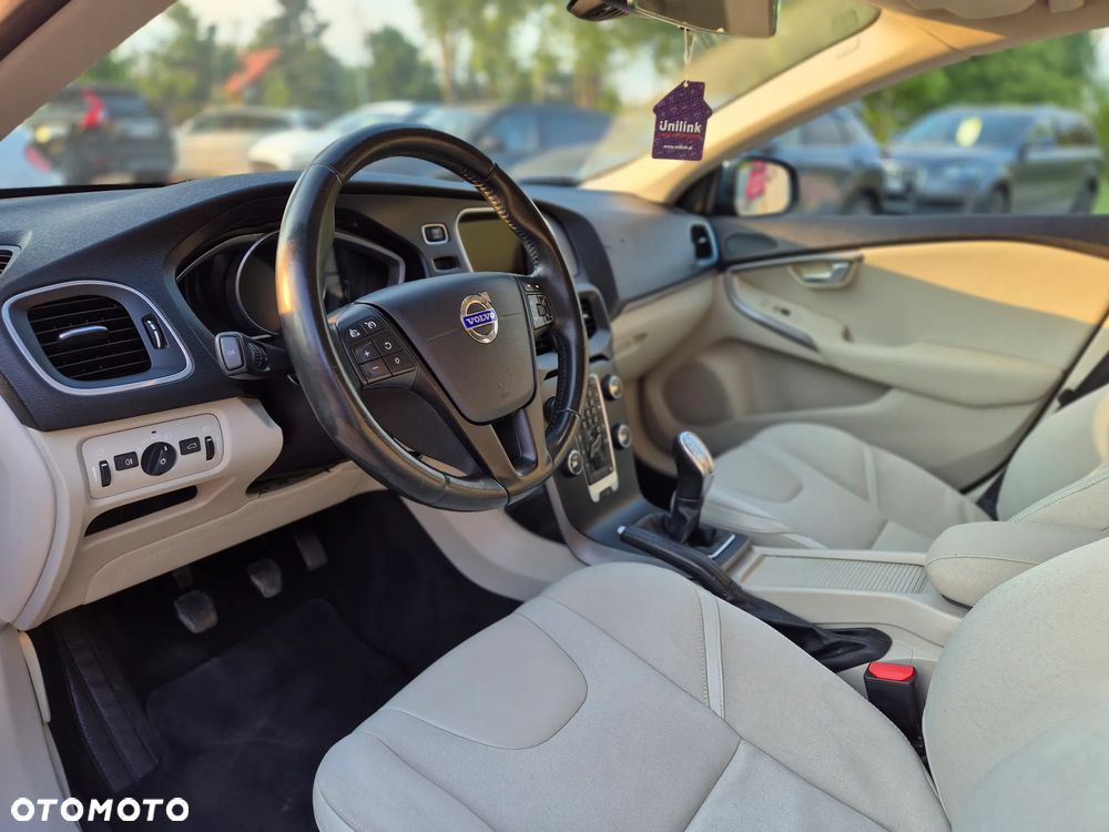 Volvo V40 - 31