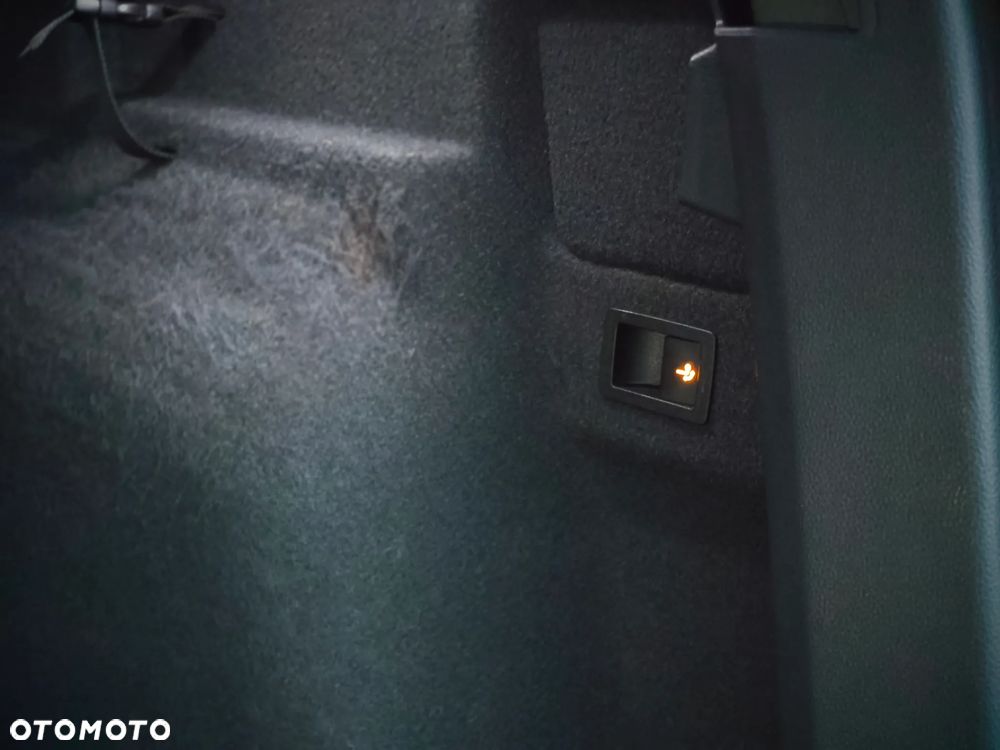 Skoda Karoq 2.0 TDI SCR 4x4 DSG Ambition - 28