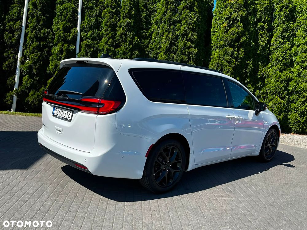Chrysler Pacifica - 7