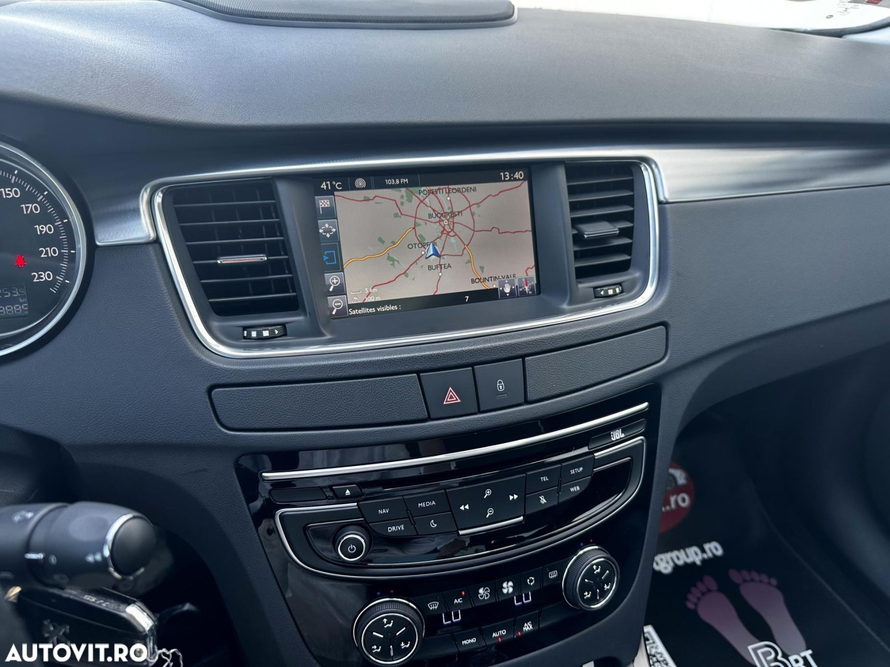 Peugeot 508 RXH Hybrid - 11