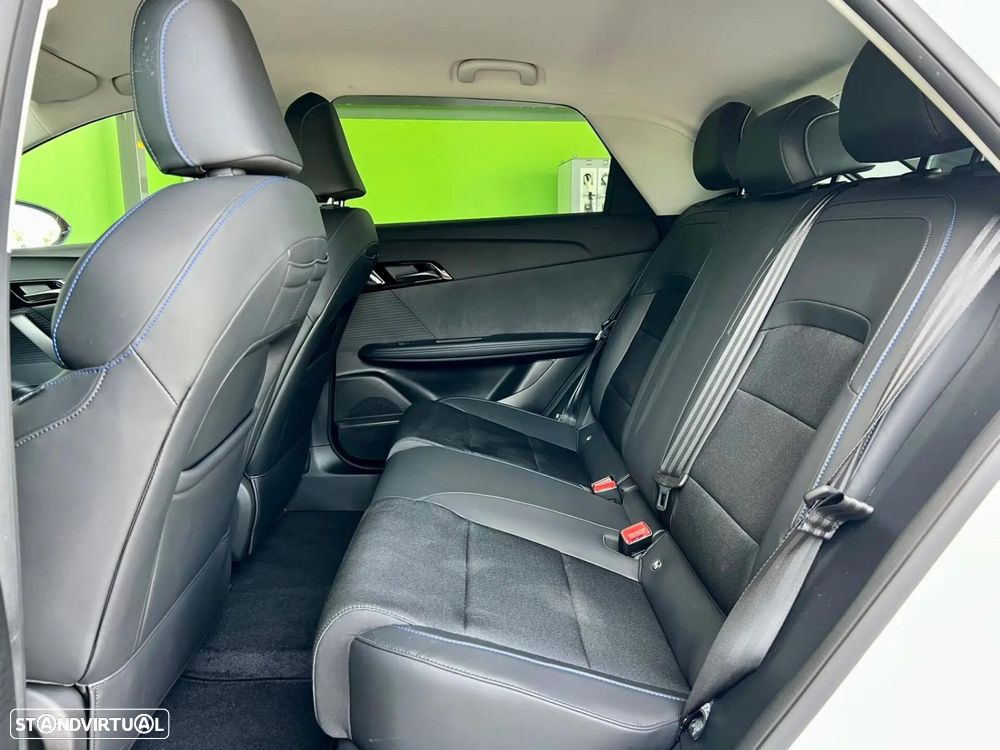 MG MG4 64 kWh Luxury - 10