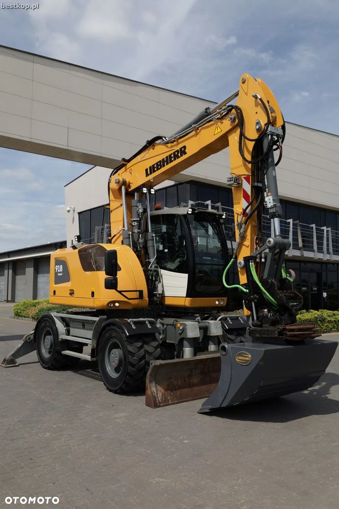 Liebherr A918 Compact - 18