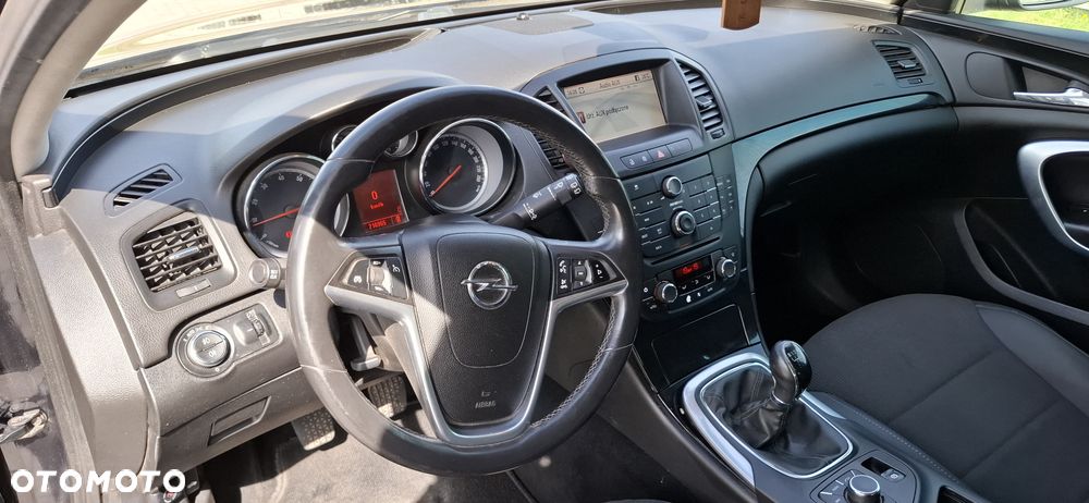 Opel Insignia 1.6 T Cosmo - 11