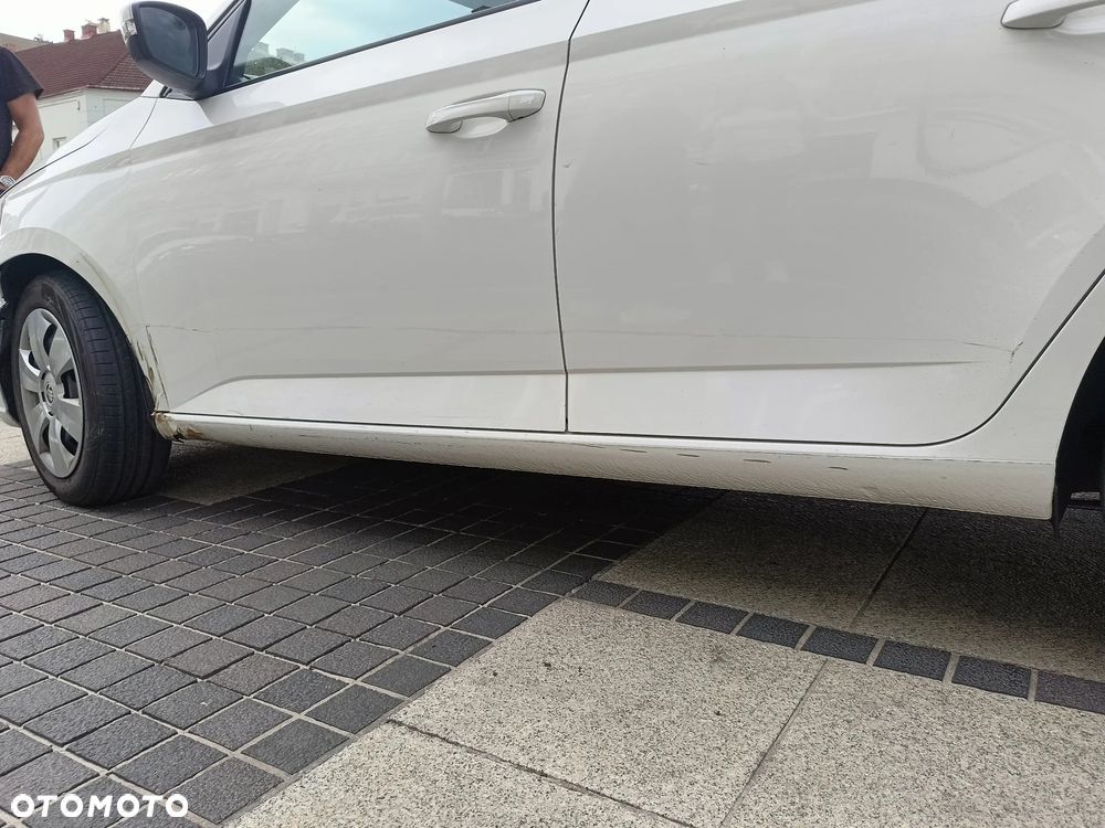 Skoda Fabia 1.2 TSI Ambition - 2