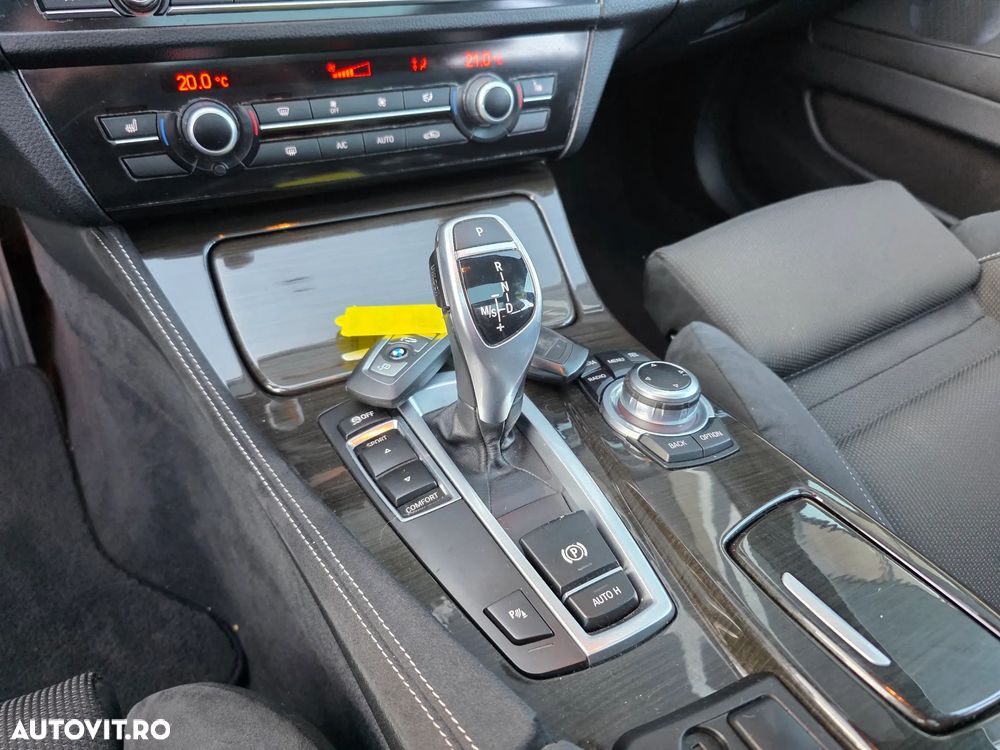 BMW Seria 5 520d Aut. - 25