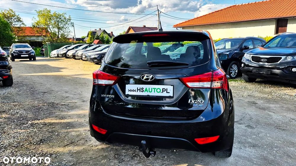 Hyundai ix20 1.4 Premium blue - 14