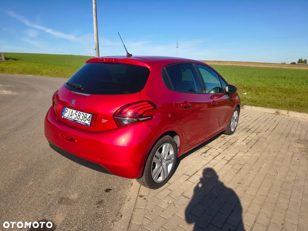 Peugeot 208 - 7