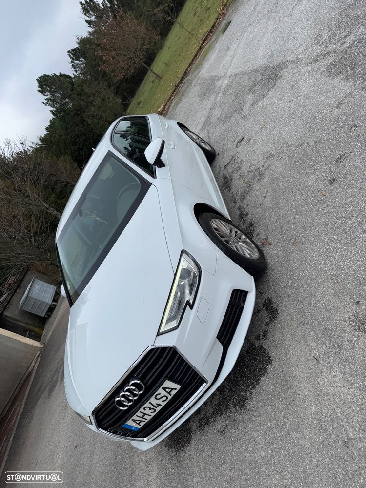 Audi A3 Sportback 1.6 TDI (clean diesel) S tronic Ambiente - 5