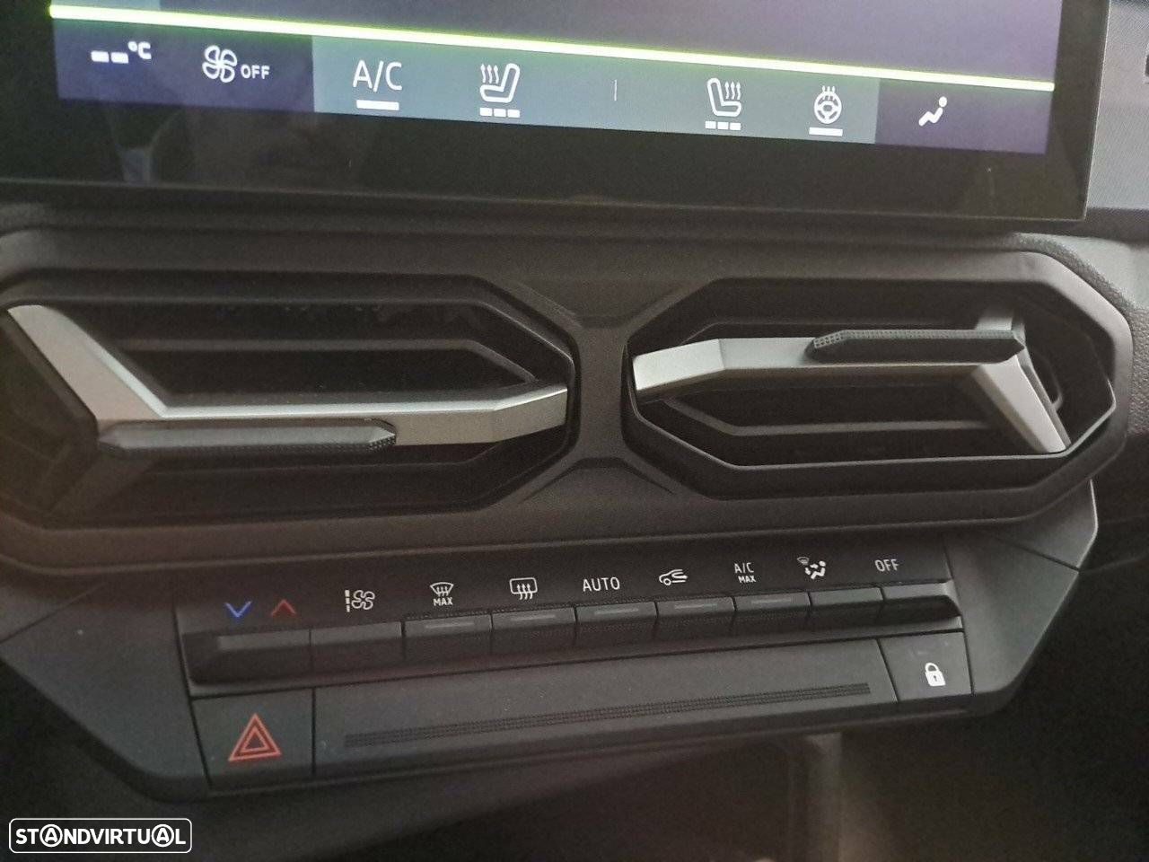 Dacia Duster 1.6 Hybrid Journey - 20