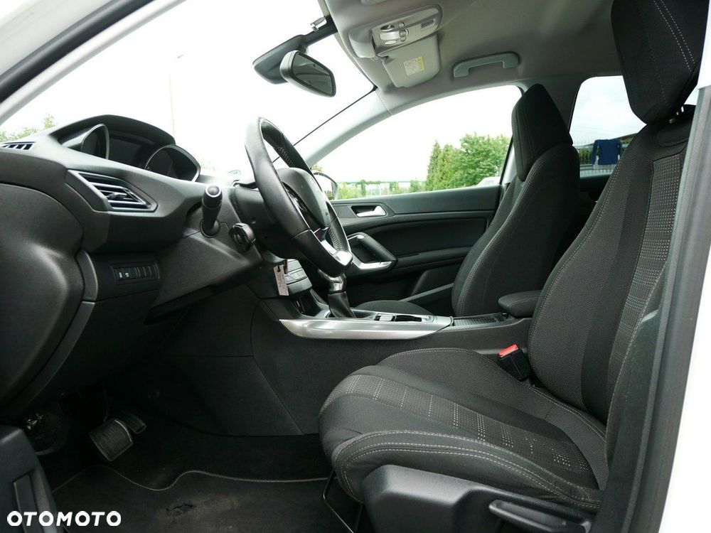 Peugeot 308 BlueHDi FAP 150 Stop&Start Automatik Allure - 5