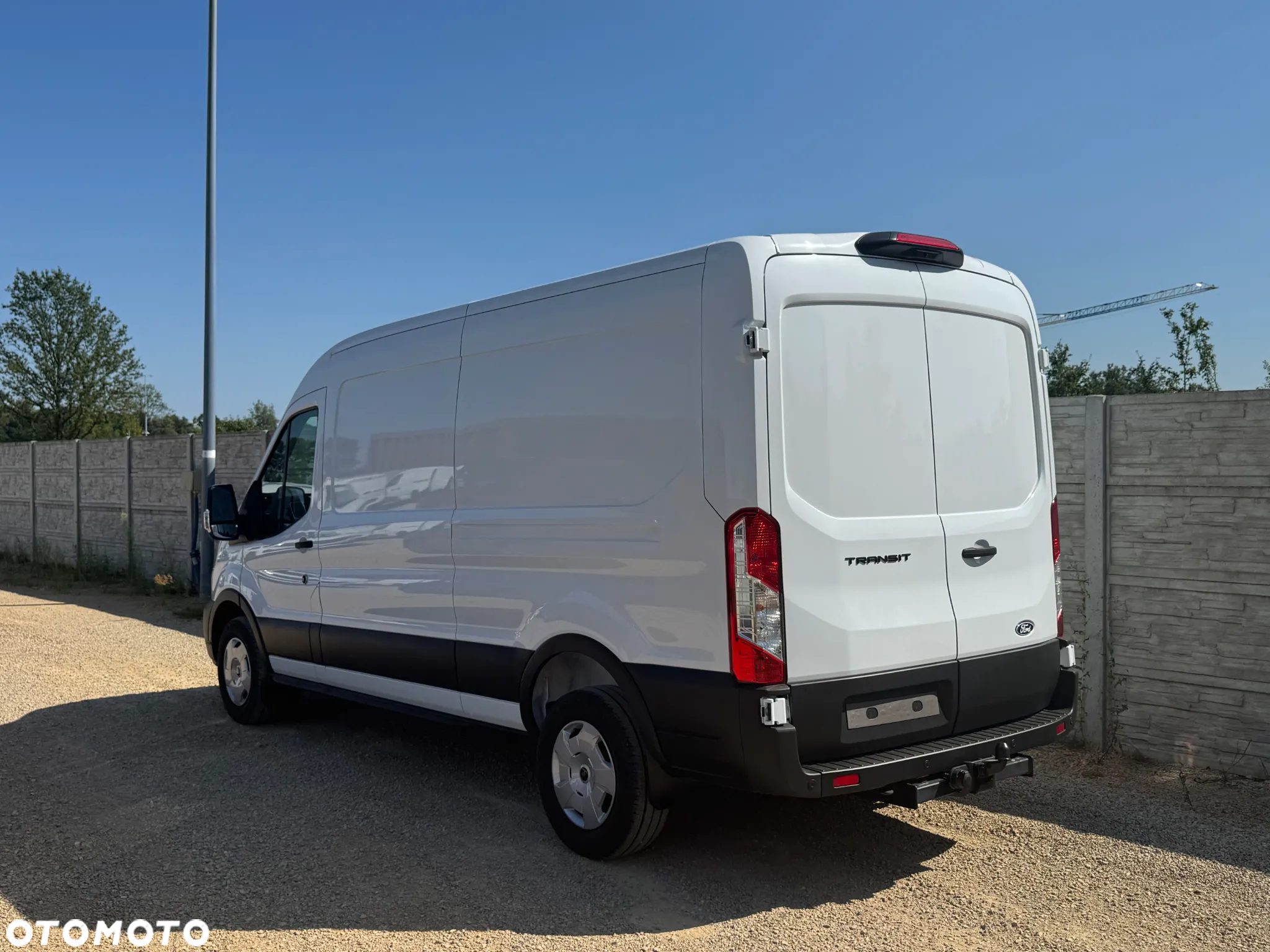 Ford Transit - 13