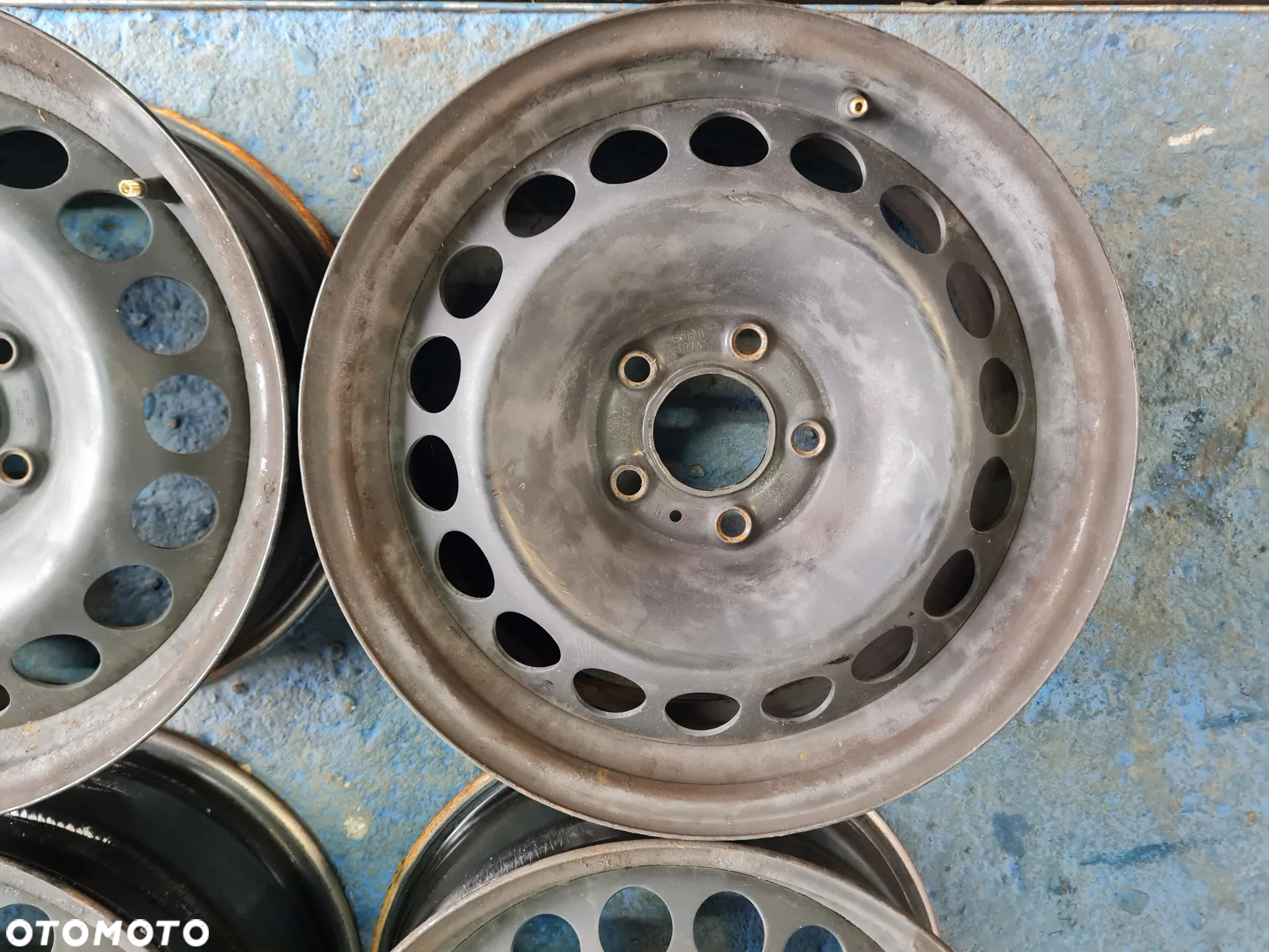 Audi A4 B8 Felgi Stalowe 16 - 3