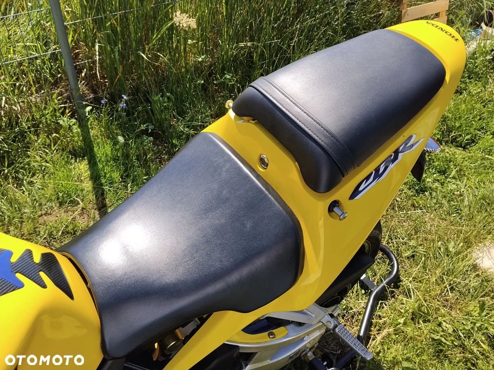 Honda CBR - 25