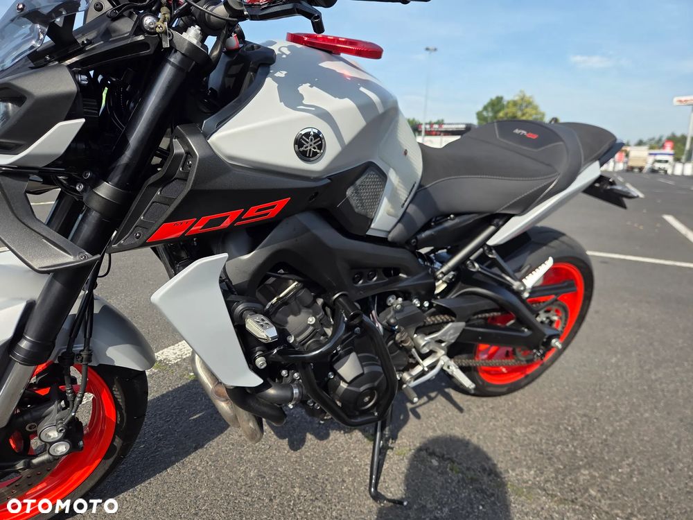 Yamaha MT - 4