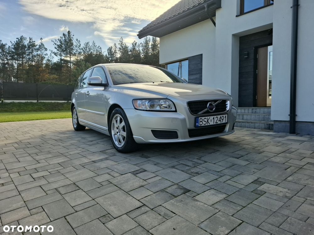 Volvo V50