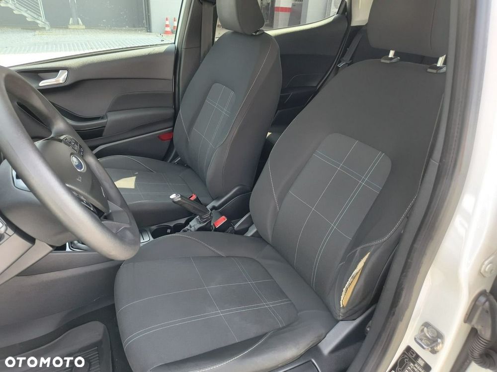 Ford Fiesta - 9