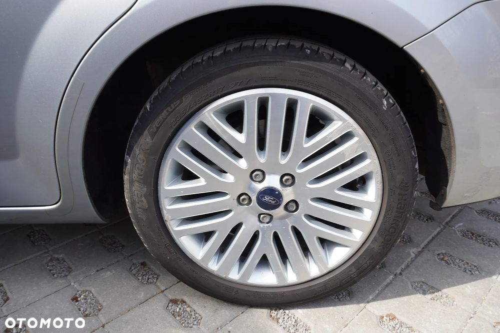 Ford Mondeo 2.0 Ghia X100 / X - 16