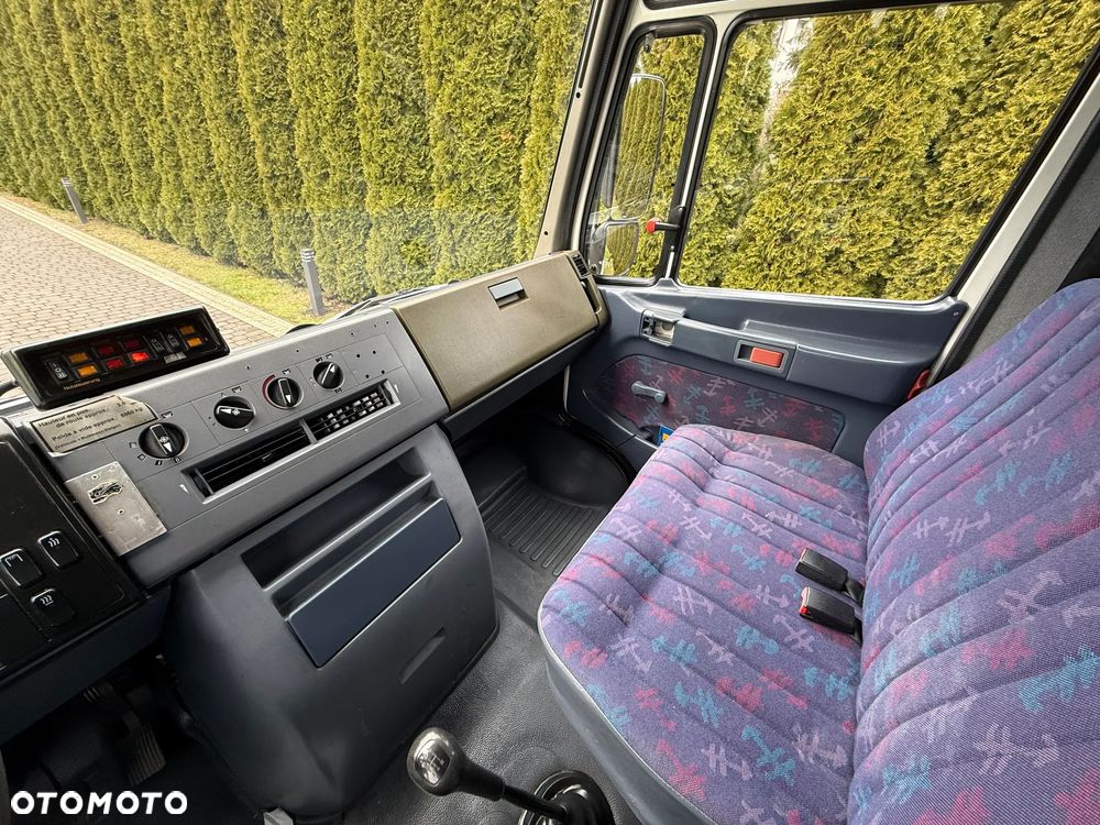 Mercedes-Benz VARIO 815D 17 M - 15