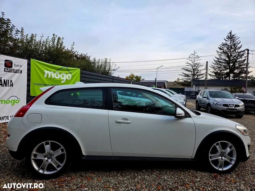Volvo C30 D2 Kinetic - 11