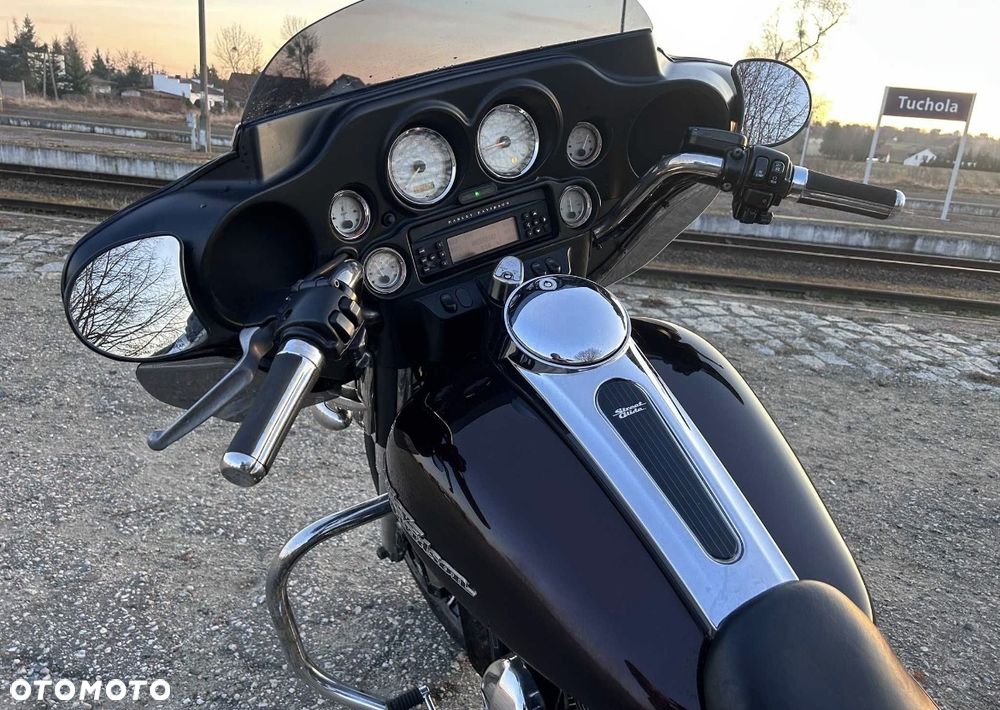 Harley-Davidson Touring Street Glide - 9