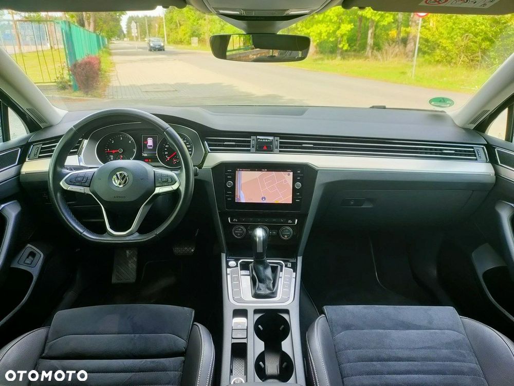 Volkswagen Passat - 34
