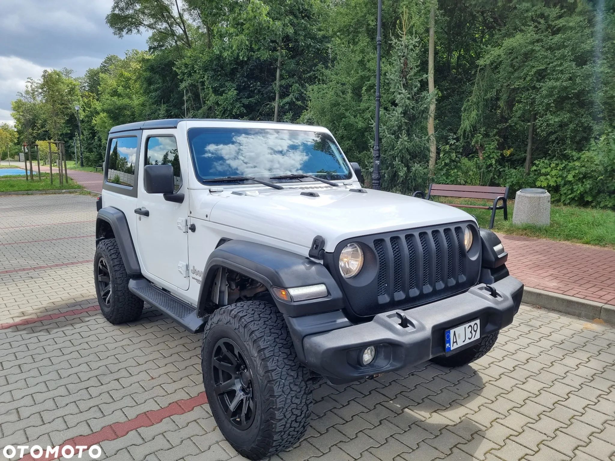 Jeep Wrangler - 1