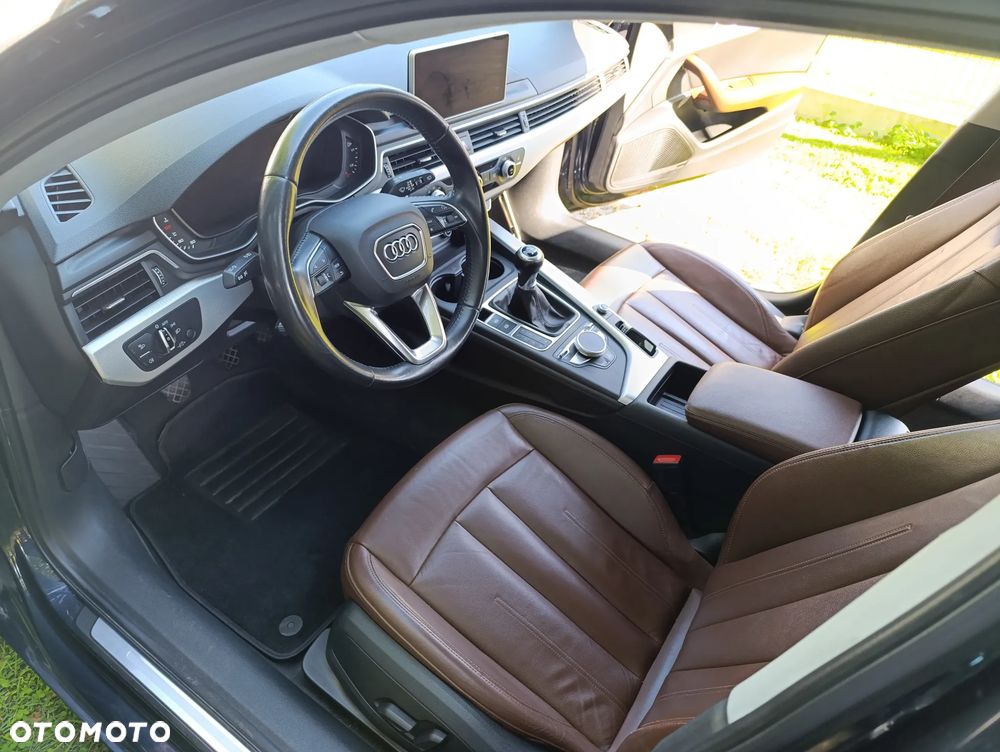 Audi A4 Avant 2.0 TDI Design - 10