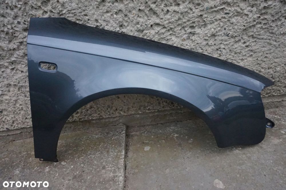 BŁOTNIK PRZEDNI PRAWY AUDI A4 B7 LX7Z 04/07r - 1