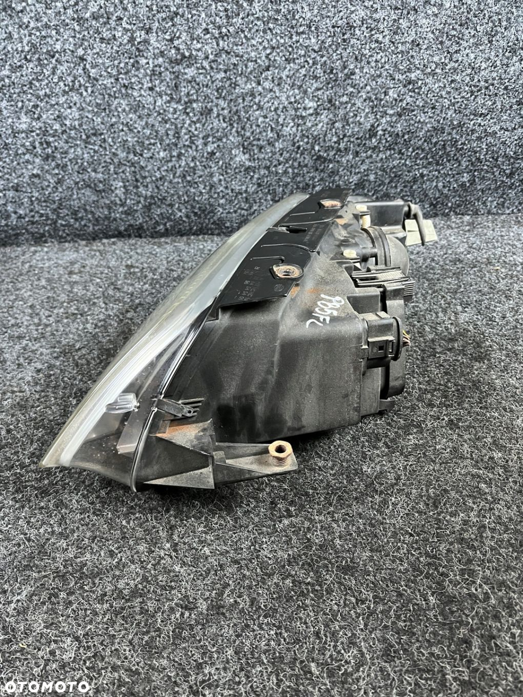 vw passat b5 fl reflektor lampa prawy przód prawa przednia OE europa - 8