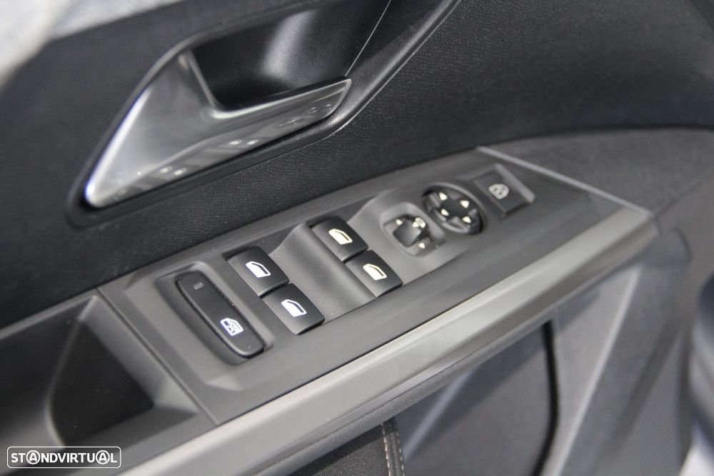 Peugeot 3008 1.2 Hybrid Allure e-DCS6 - 6