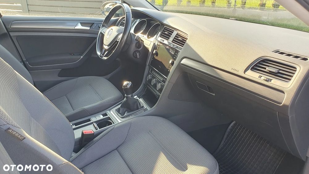Volkswagen Golf 1.0 TSI BMT Comfortline - 14