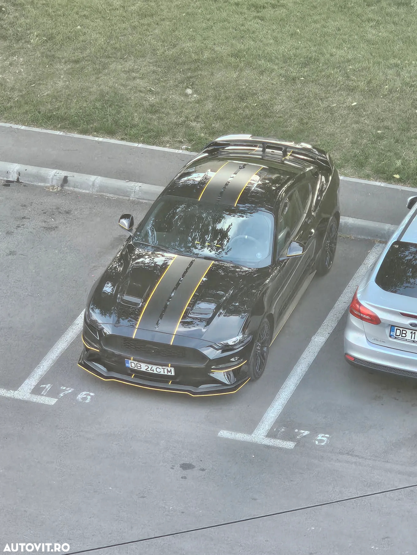 Ford Mustang - 13
