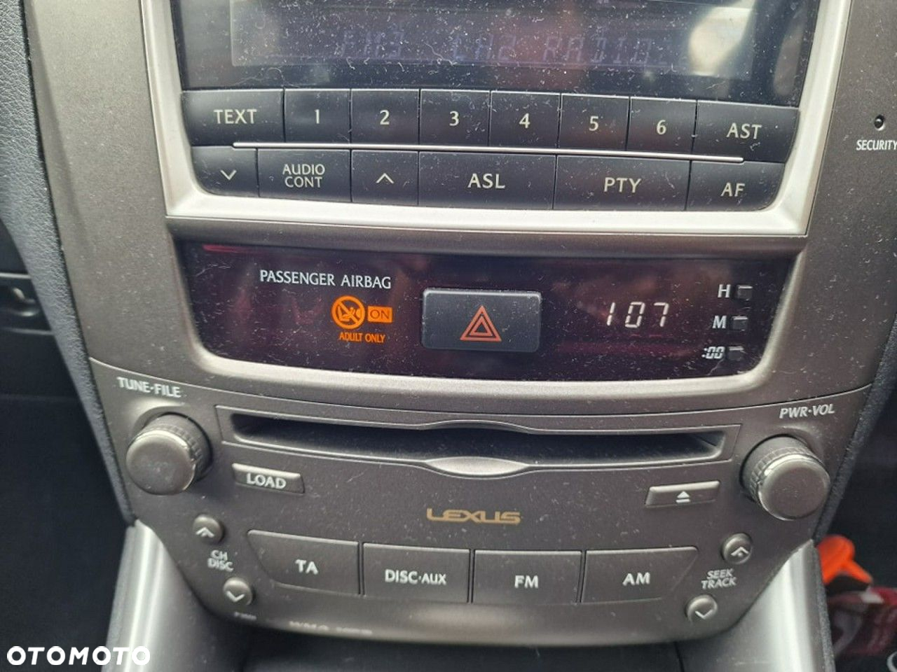 Lexus IS - 22