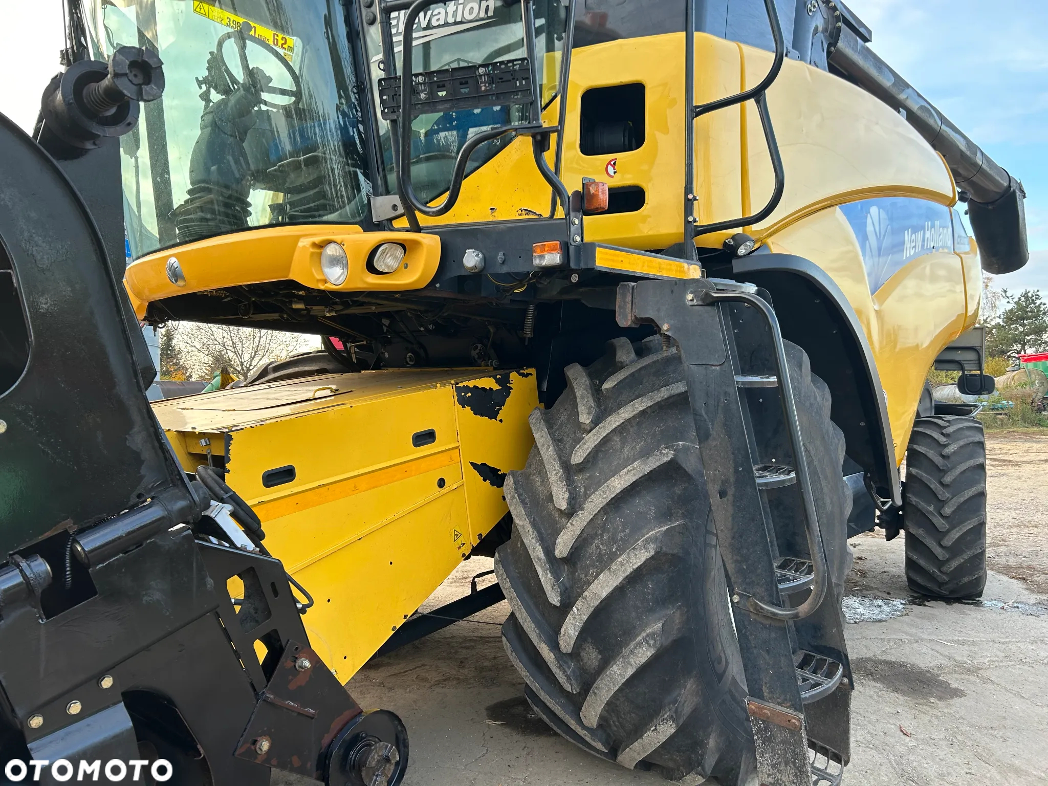New Holland CR9070 ELEVATION - 3