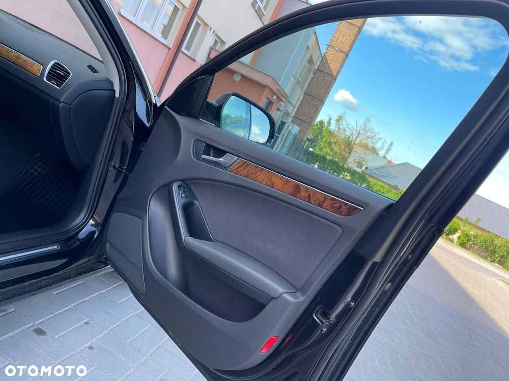 Audi A4 Avant 1.8 TFSI Ambiente - 30