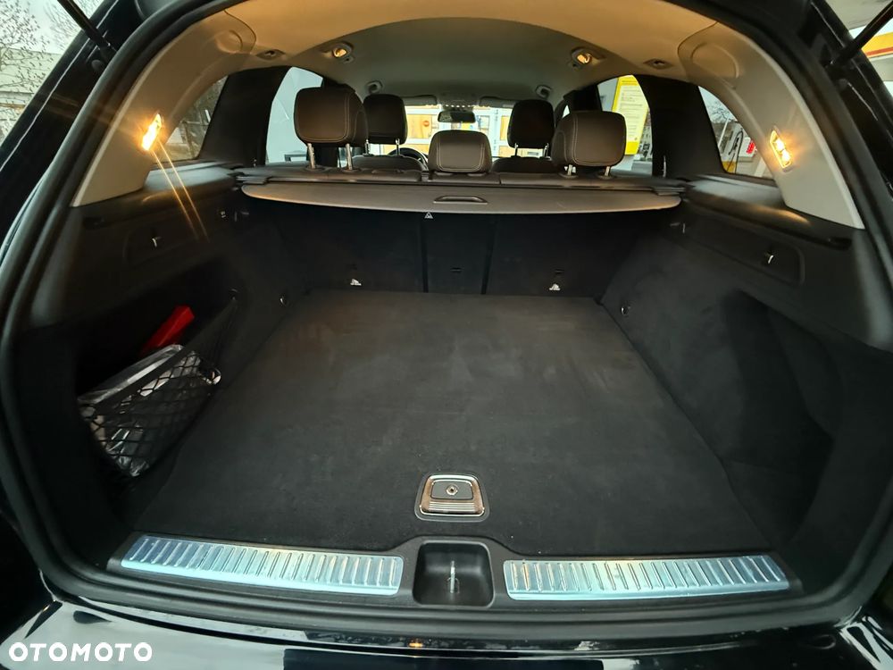 Mercedes-Benz GLC - 11