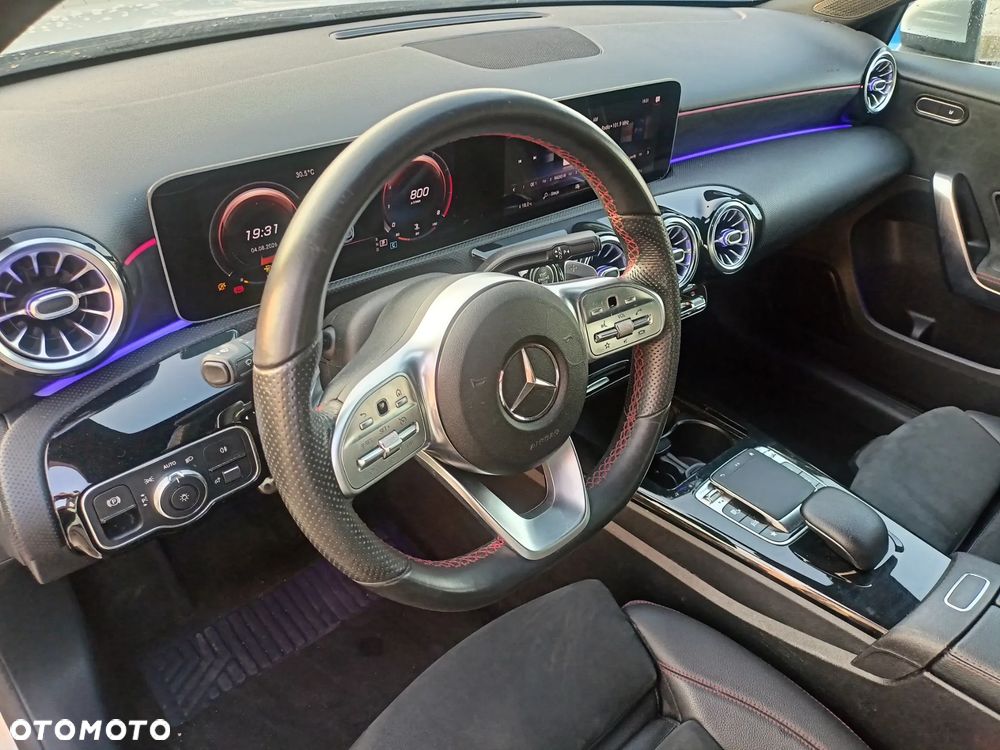 Mercedes-Benz Klasa A 200 AMG Line 7G-DCT - 18